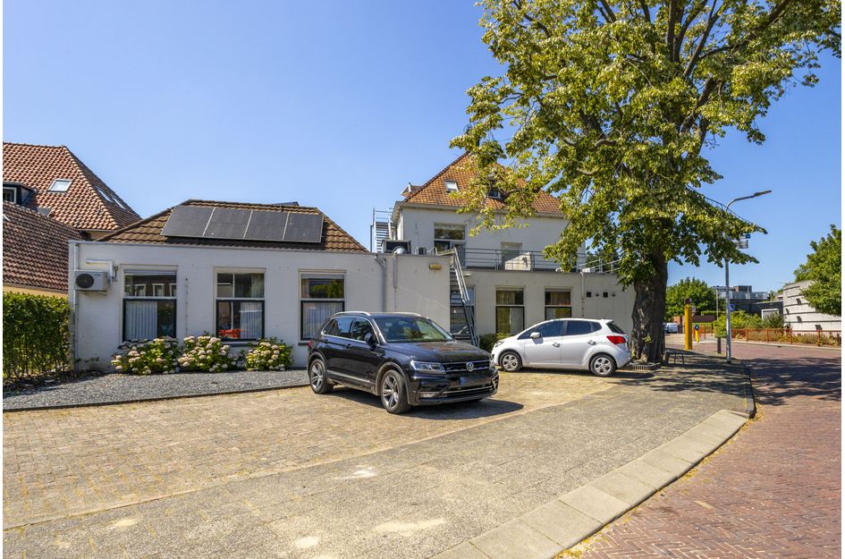 4-oranjestraat-1-sliedrecht-min-39589_945x625_canvas