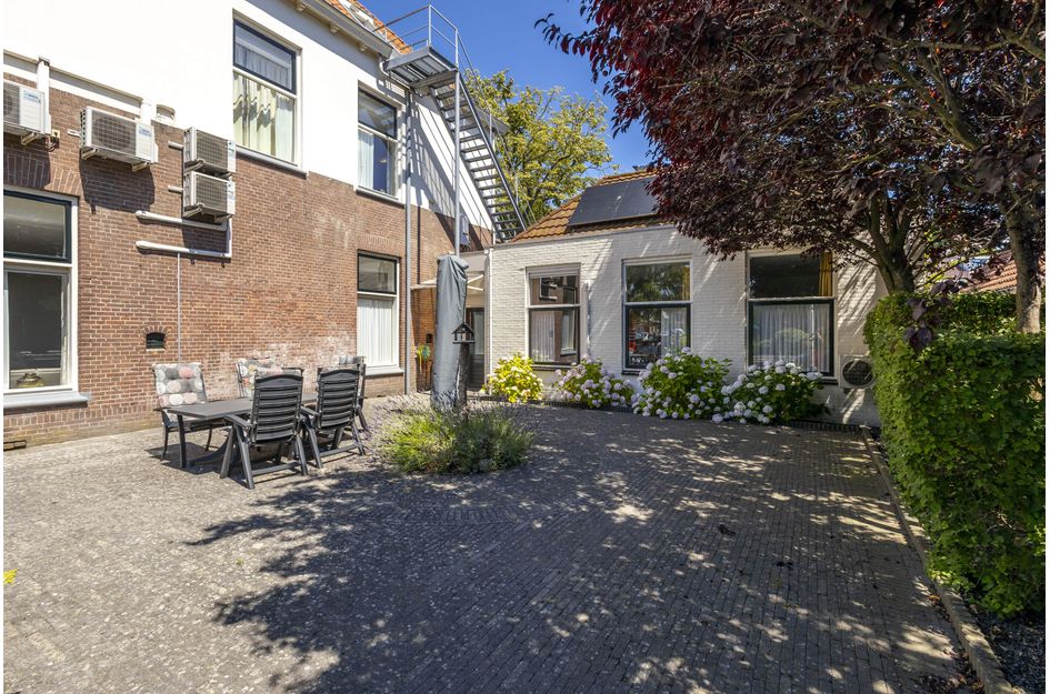 5-oranjestraat-1-sliedrecht-min-39590_945x625_canvas